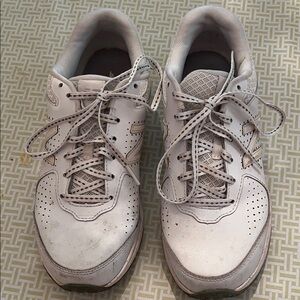 New Balance Women's White Athletic Shoes